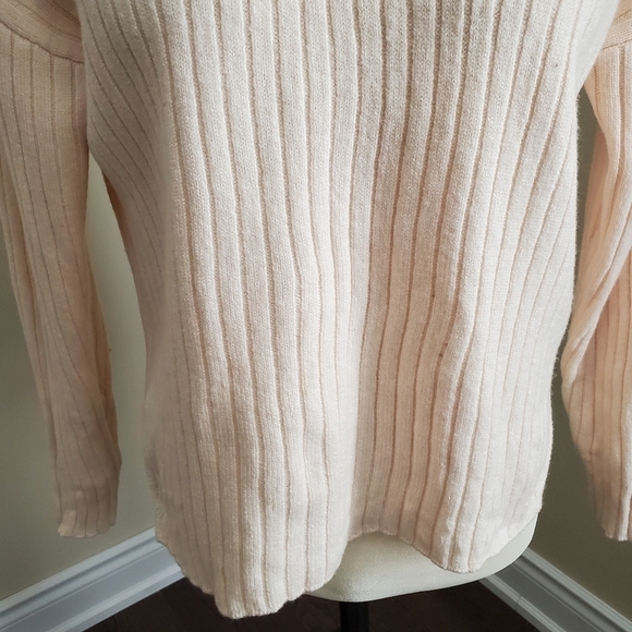 ARITZIA-WILFRED Free 100% Wool V-Neck Cream Knit Sweater Size Small - Picture 3 of 10